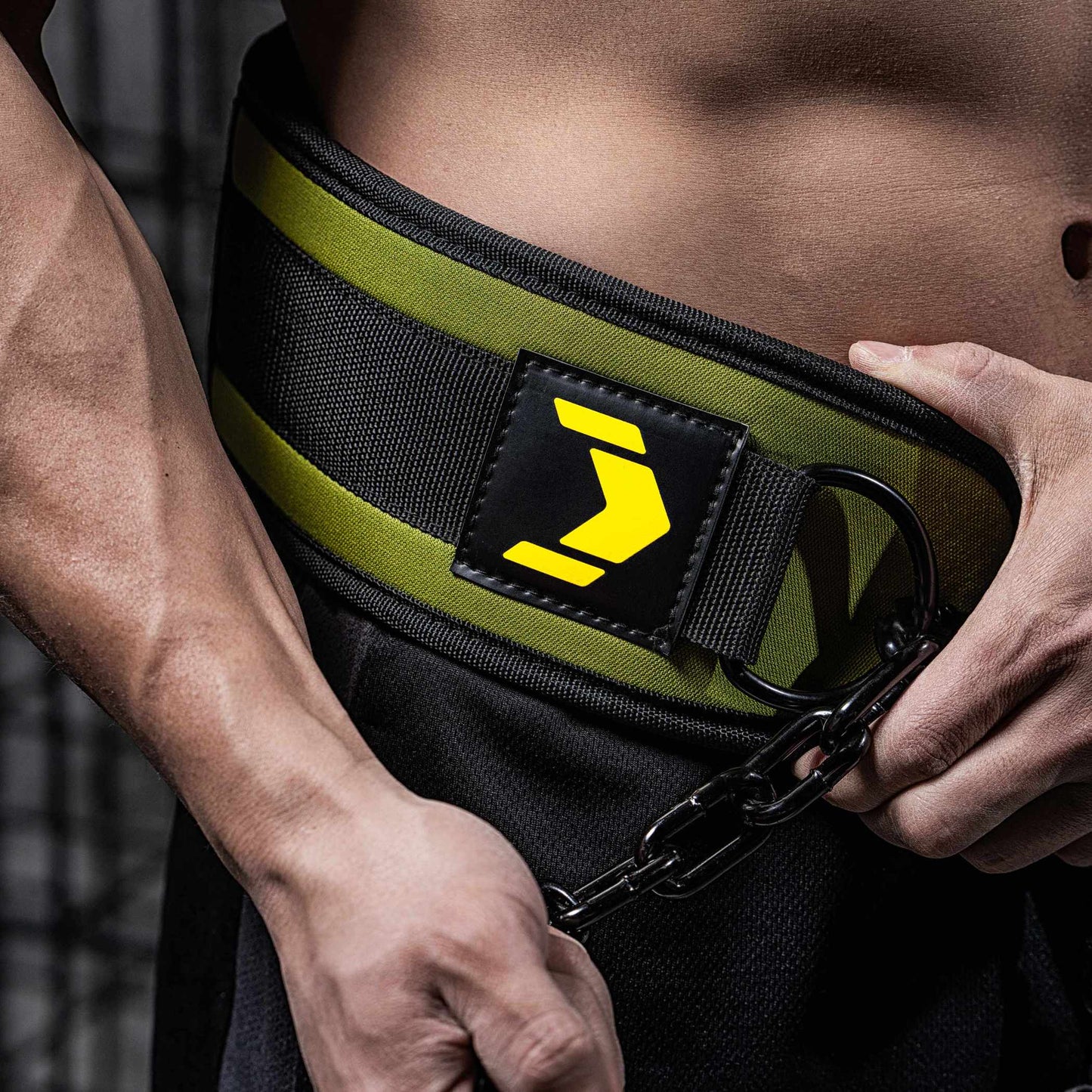 Dip Gürtel mit Kette und 2 Karabiner für Kniebeugen Klimmzüge Krafttraining